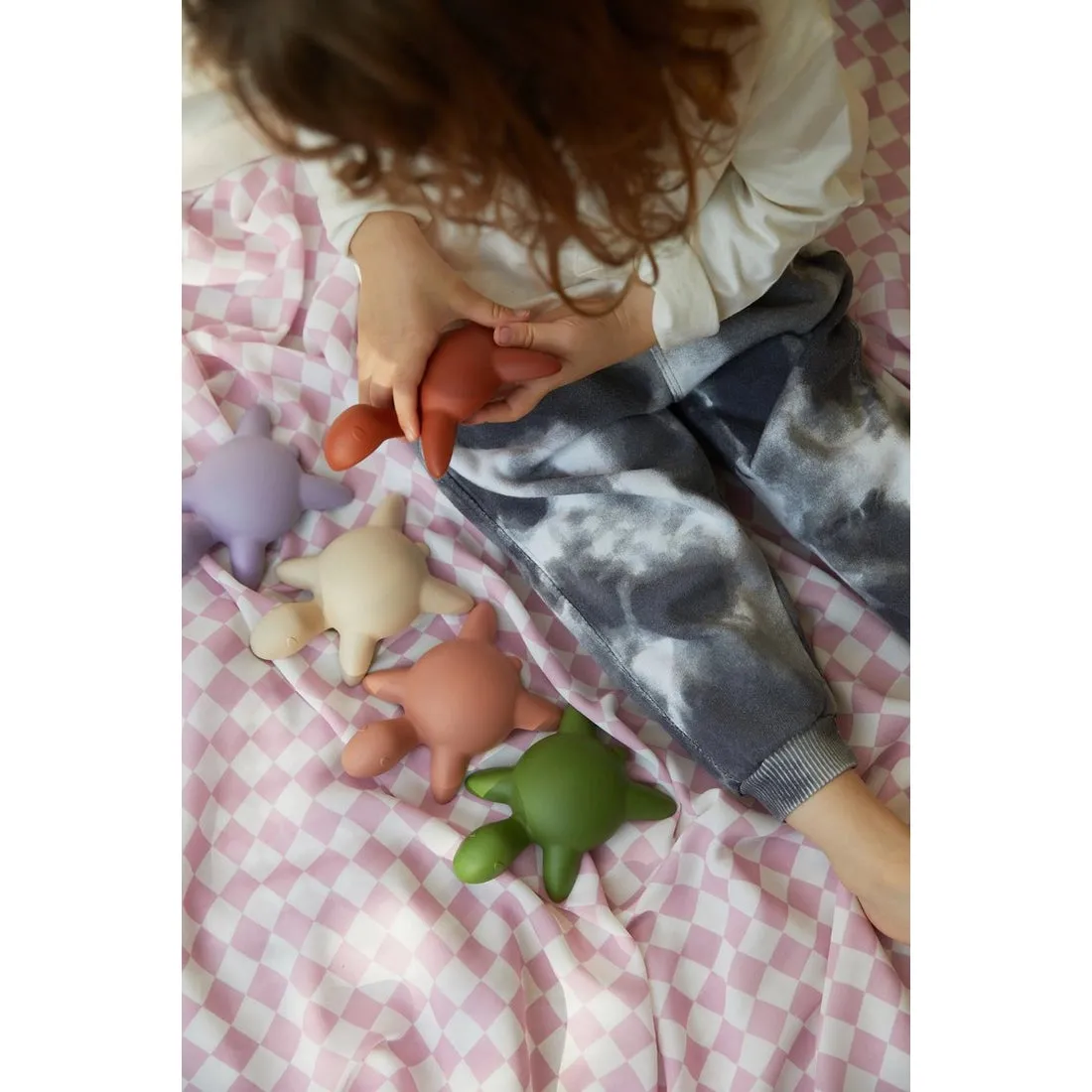 Greta the Great Turtle Bath Toy, Rust